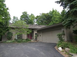 702 Arbor Way, Aurora, OH 44202