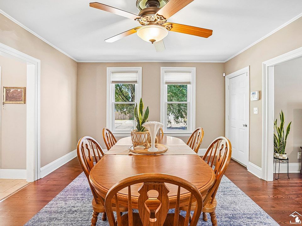 1265 Elm St, photo 10