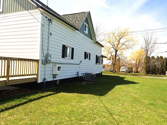 4th image of 2102 E Main St