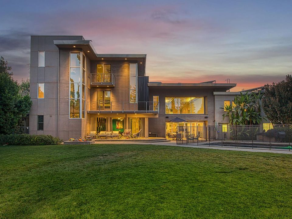 1st image of 6490 N Sequoia Dr