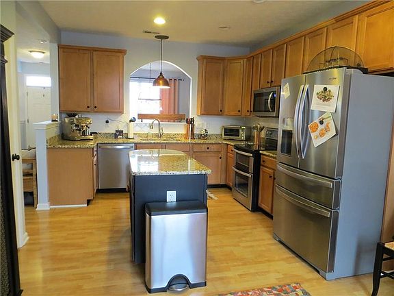 4th image of 13147 Minden Dr