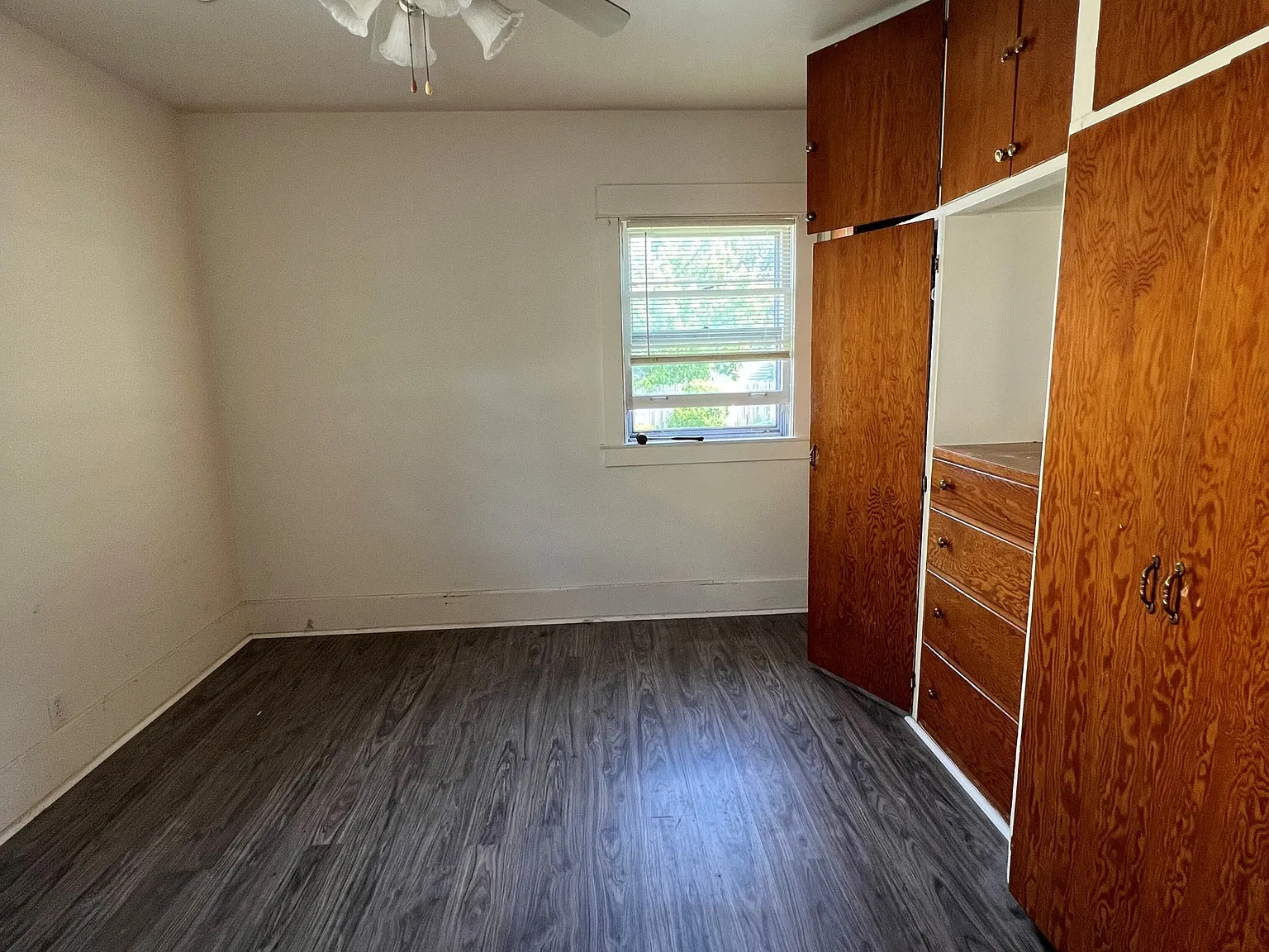 113 Ledgeview Ave - 1 — Photo 2