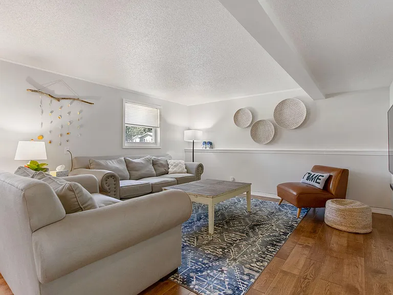 115 Iroquois Ave — Photo 11