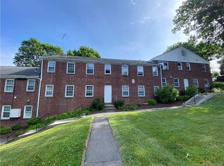 29 Clarmore Dr #2B, Norwalk, CT 06850