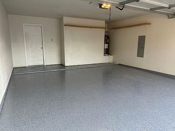 4th image of 227 Athel Dr