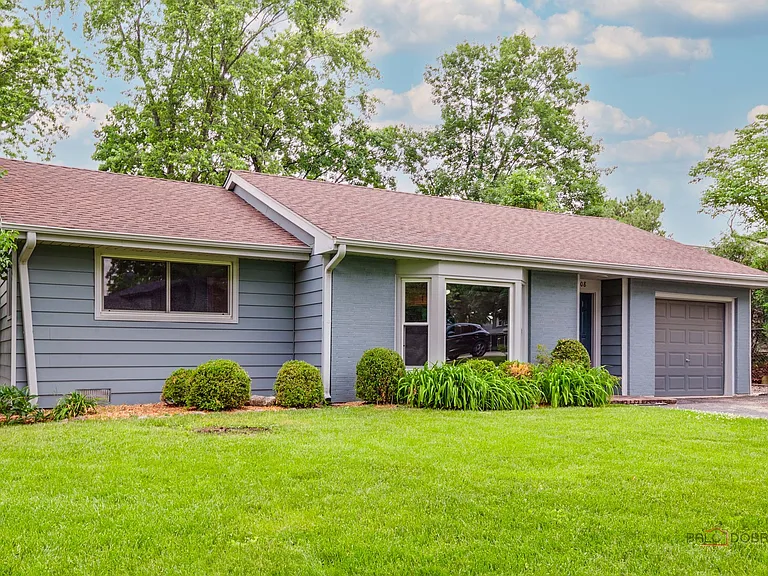 2508 Highland Dr — Photo 2