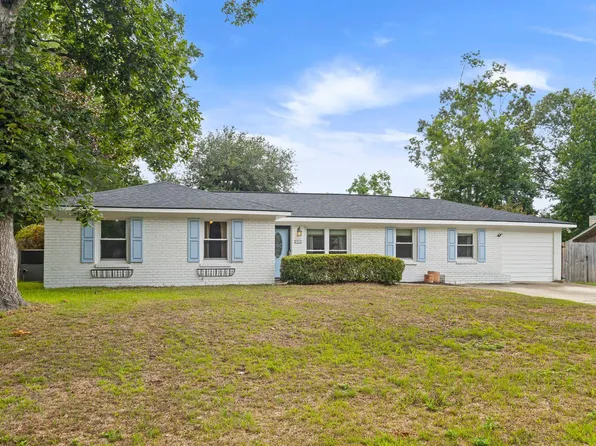 2482 Flamingo Dr, Charleston, SC 29414