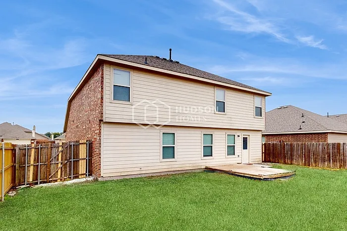 218 Thoroughbred St — Photo 34