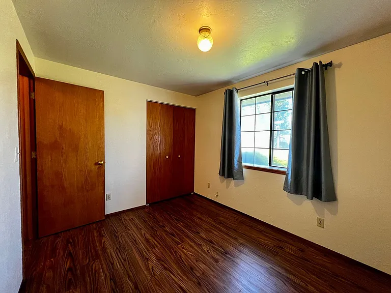 7410 W Walnut St — Photo 10