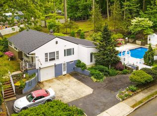 148 Van Brackle Rd, Aberdeen, NJ 07747