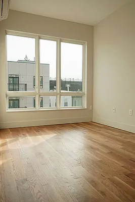 Rented by Manhattan Management LLC | media 58