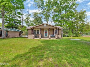 56 Linger Lake Ln, Crossville, TN 38571