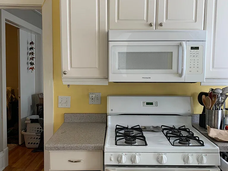 1848 Taylor St NE #1 — Photo 5
