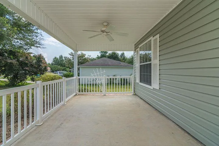 168 Cabana Way — Photo 3