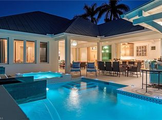 595 13th Ave S, Naples, FL 34102