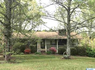 1777 Coats Bend Rd, Gadsden, AL 35901
