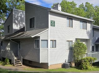 403 Cypress Rd, Newington, CT 06111