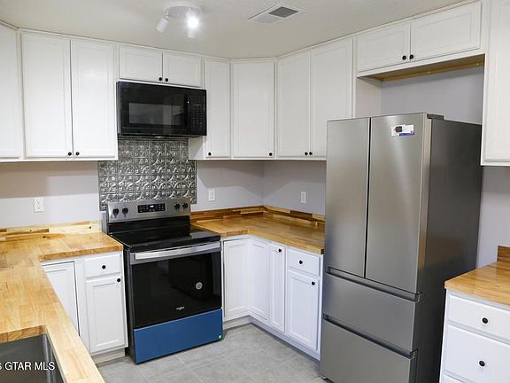 2nd image of 67 Lone Oak Cir