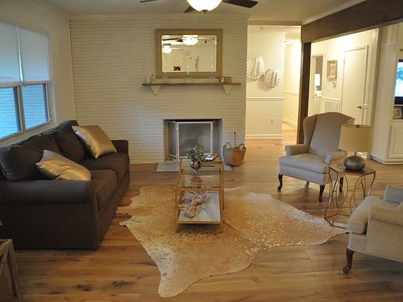 2nd image of 1625 Bayou Black Dr