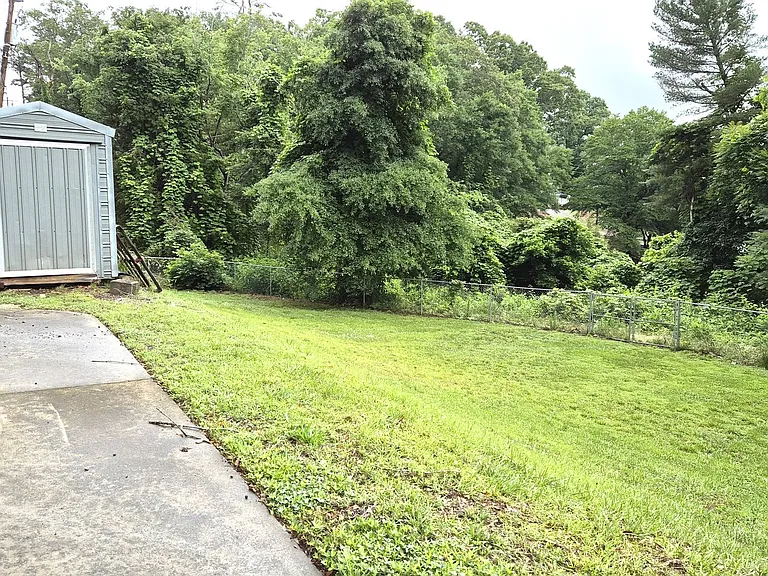 332 N Fishtrap Rd — Photo 17