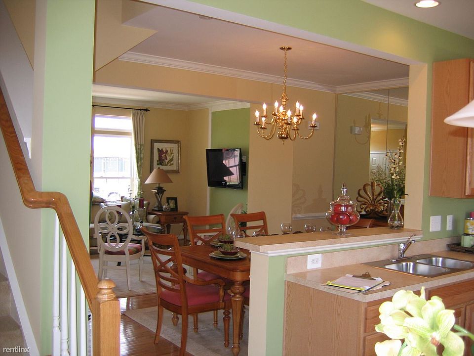 2nd image of 2340 Abington Dr