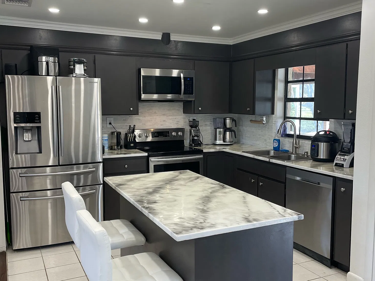 3 bed, 1700 sqft, $3,200 — Photo 4