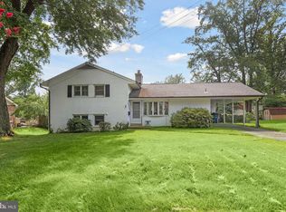 5513 Hinton St, Springfield, VA 22151