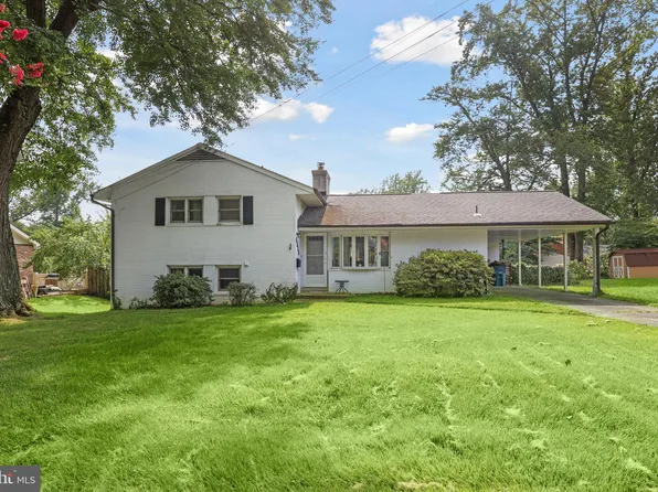 5513 Hinton St, Springfield, VA 22151