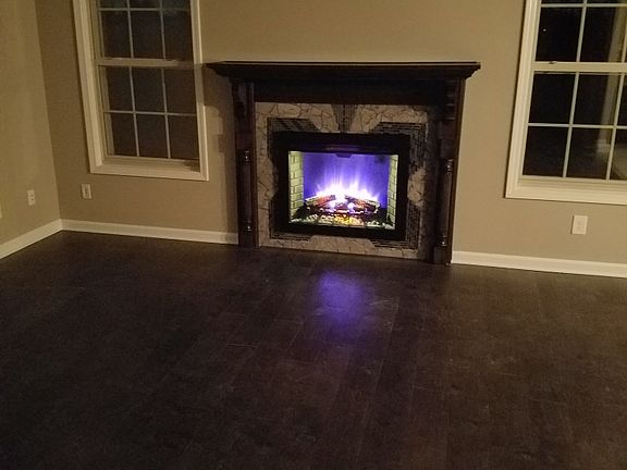 5th image of 655 Sturdivant Dr