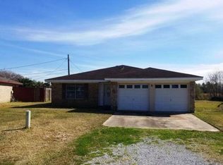 37 Parkland St, Bridge City, TX 77611