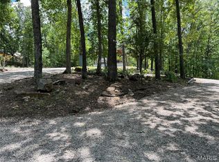 5148 View Dr, Perryville, MO 63775