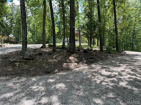 5148 View Dr, Perryville, MO 63775