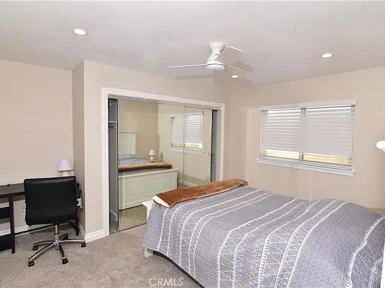 42 Grant — Photo 16