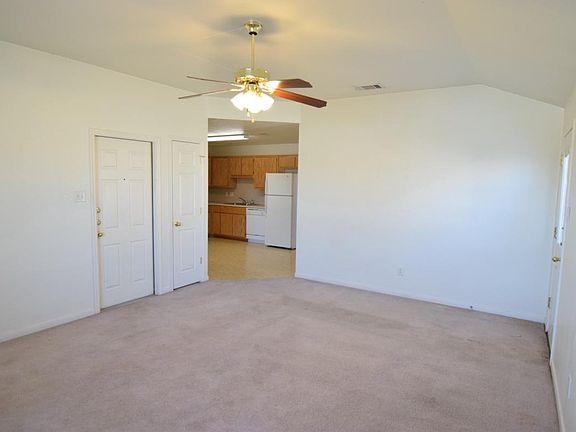 5th image of 3311 Alicante Ct #B
