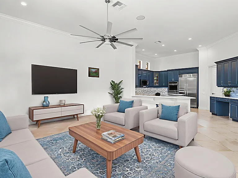 3381 Lago De Talavera — Photo 17