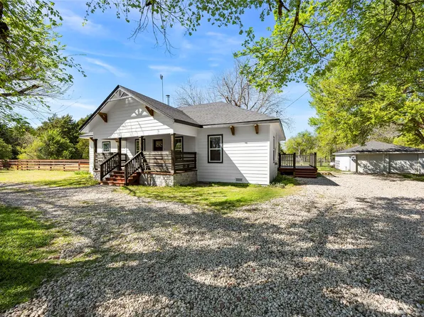 1560 Stainback Rd, Red Oak, TX 75154