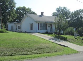 215 E Main St, Flemingsburg, KY 41041
