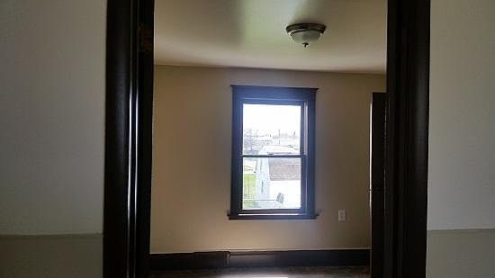 2nd image of 516 20th St #2