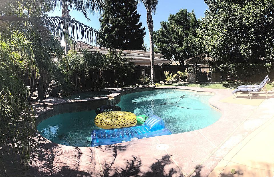 2nd image of 491 Glenbriar Cir