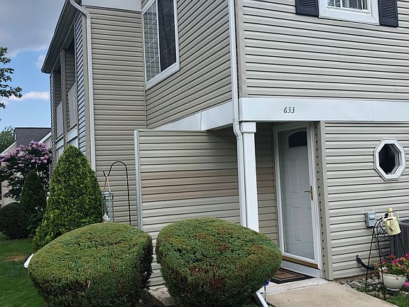 2nd image of 633 Correll Ave
