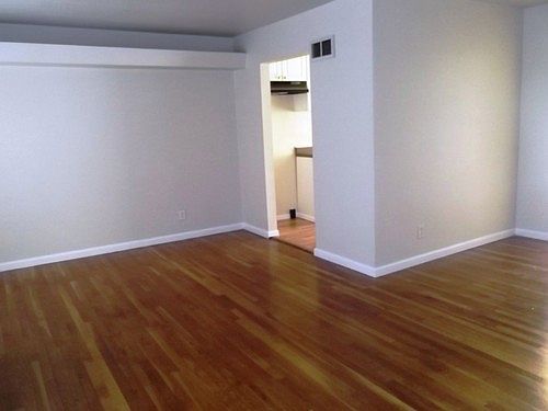 3rd image of 10240 Pannell Dr