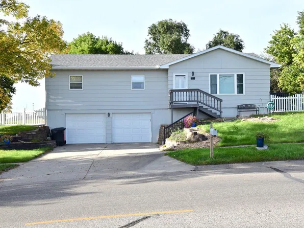 723 N Harrison Ave, Pierre, SD 57501