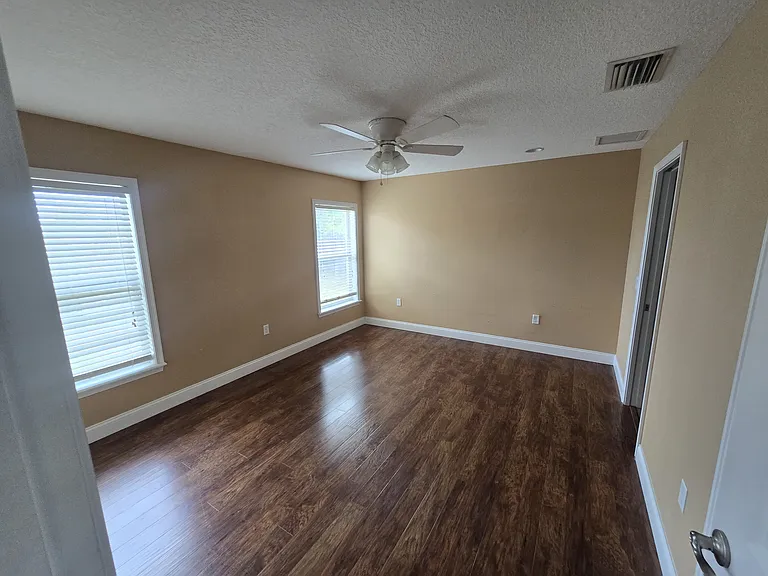 1718 Belmont Ave #1 — Photo 16