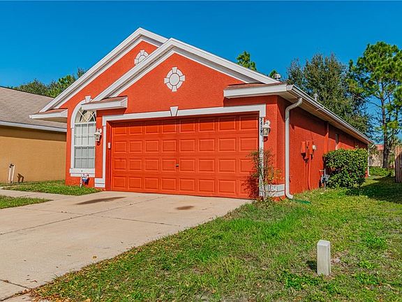 3rd image of 7419 Oxford Garden Cir