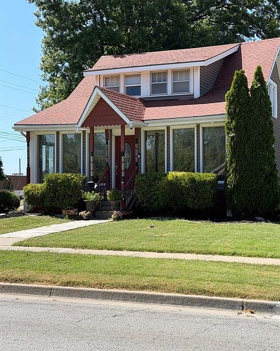 2nd image of 12910 Grandview Rd