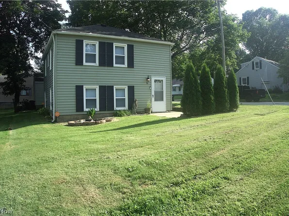 34 Kenmore Ave, Barberton, OH 44203