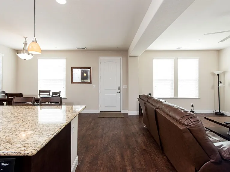11333 N Blue Sage Ave — Photo 4