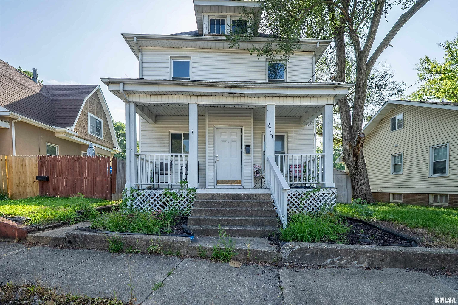 2714 N Prospect Rd photo 1