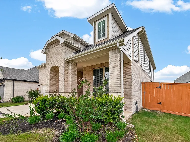 7319 Woodlark Ridge Dr — Photo 3