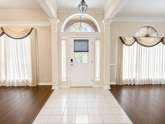 5th image of 1405 Meadow Dr